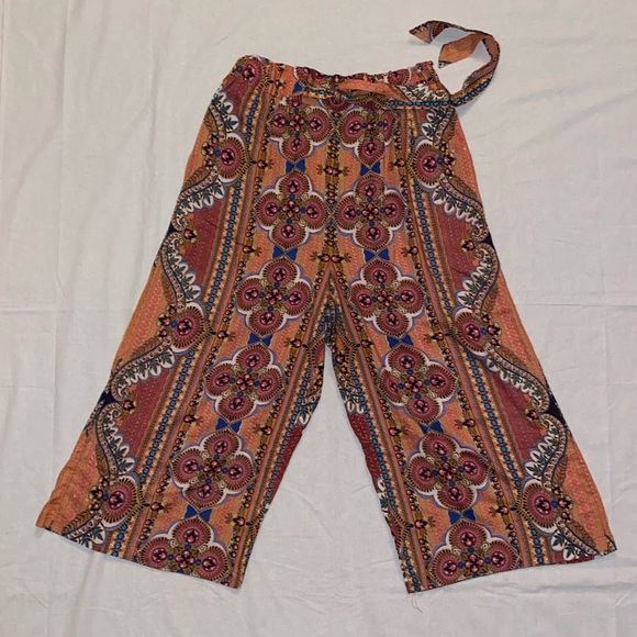 Francesca’s Collection “Blue Rain” Cropped Wide Leg Pant - Picture 7 of 16